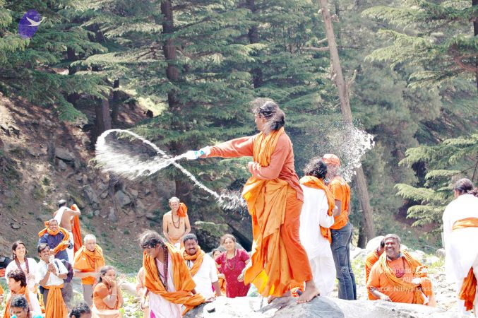 20060526 Photo 257 1 THMK5F0XBd7ND5CwPgpXLwLOw3nTTNJ.jpg