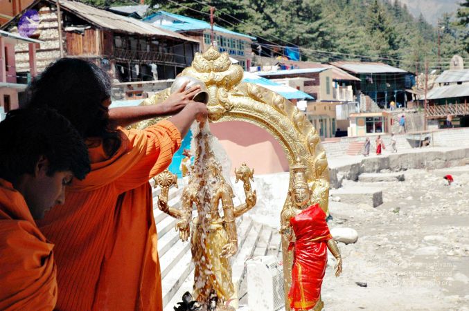 20060527 Photo 298 1KzvQcBynchejuB2X9A SMhHIwjQepBuQ.jpg