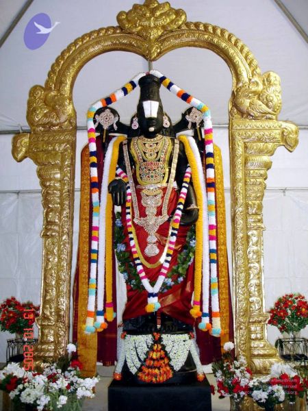 File:20060827 LA-ashram-001 CMP WM01.jpg