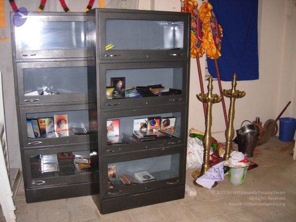 20061001 Photo 1112 1mtfoD8IdGxm8XFzr-LLoPFSD-Np8LVAC.JPG