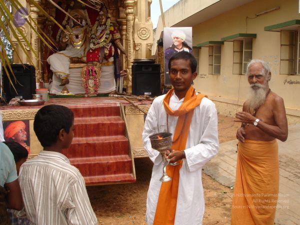 20061009 Photo 1006 1YQTGxXJV9i9iMzC JMGLOYM2z-xJ1LkM.JPG