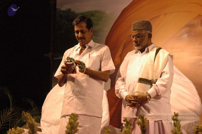 20061124 Photo 294 15lW5PI7KGQExbS8S5QdcEuYdbEYx69Kt.jpg