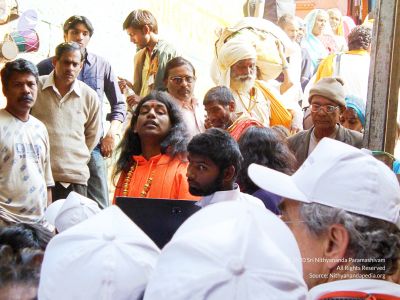 2006 Varanasi Yatra 244 CMP WM.jpg