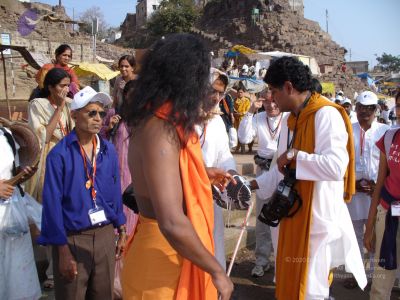 2006 Varanasi Yatra 315 CMP WM.jpg