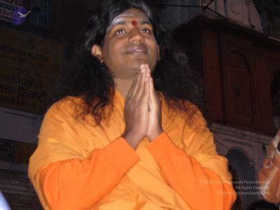 2006 Varanasi Yatra 450 CMP WM.jpg