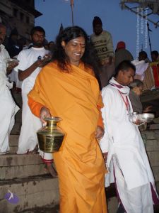 2006 Varanasi Yatra 458 CMP WM.jpg