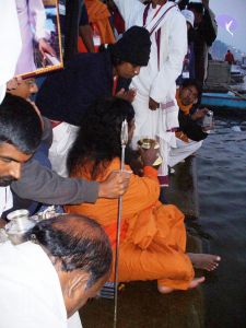 2006 Varanasi Yatra 460 CMP WM.jpg