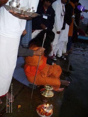 2006 Varanasi Yatra 462 CMP WM.jpg