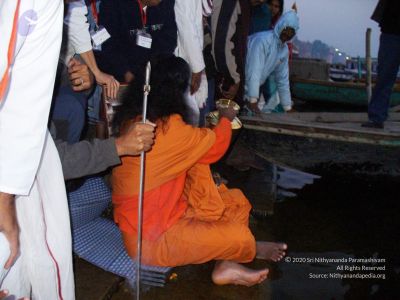 2006 Varanasi Yatra 465 CMP WM.jpg