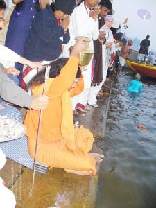 2006 Varanasi Yatra 476 CMP WM.jpg