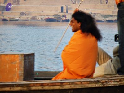2006 Varanasi Yatra 549 CMP WM.jpg