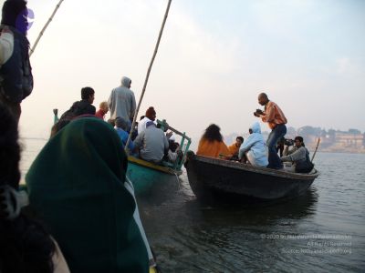 2006 Varanasi Yatra 556 CMP WM.jpg