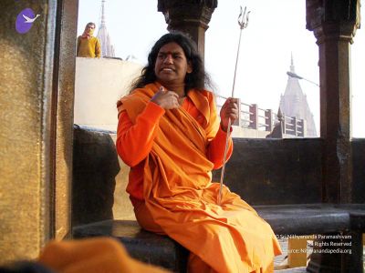 2006 Varanasi Yatra 645 CMP WM.jpg