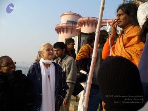 2006 Varanasi Yatra 668 CMP WM.jpg