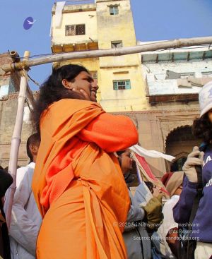 2006 Varanasi Yatra 677 CMP WM.jpg