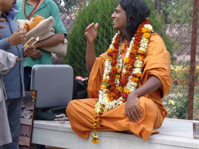 2006 Varanasi Yatra 820 CMP WM.jpg