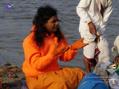 2006 Varanasi Yatra 901 CMP WM.jpg