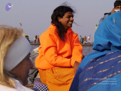 2006 Varanasi Yatra 904 CMP WM.jpg