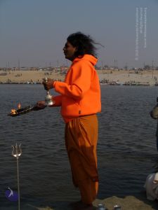 2006 Varanasi Yatra 922 CMP WM.jpg