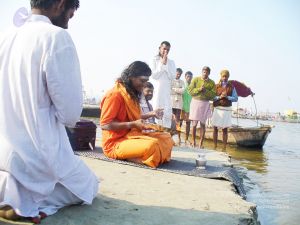 2006 Varanasi Yatra 941 CMP WM.jpg