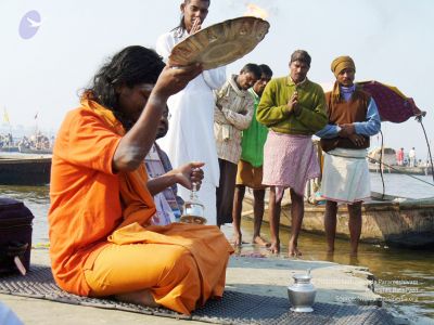 2006 Varanasi Yatra 943 CMP WM.jpg