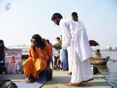 2006 Varanasi Yatra 946 CMP WM.jpg