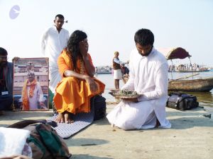 2006 Varanasi Yatra 948 CMP WM.jpg