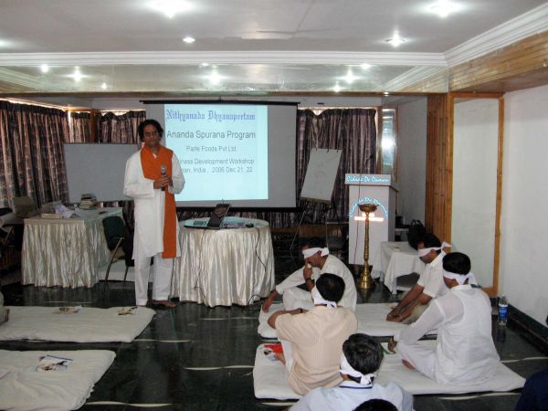 2006 businessdevelopmentworkshopHydAshram26Dec2006 027.jpg