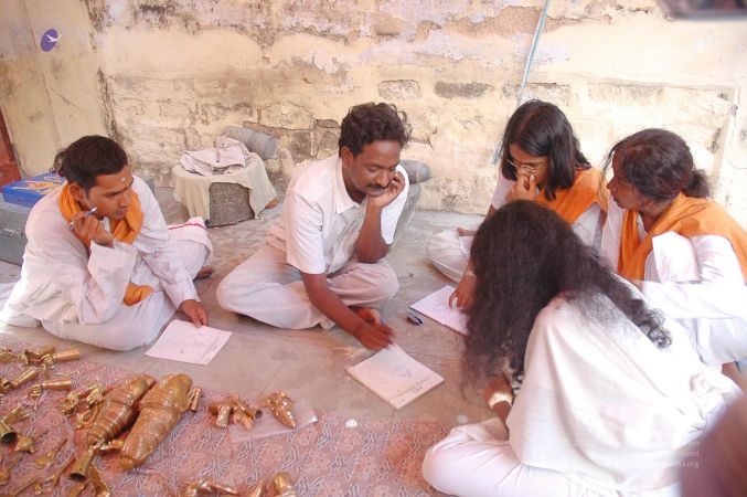 20070509 NUCourses Traditional Udal Kattumurthi 6471.jpg