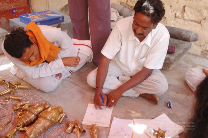 20070509 NUCourses Traditional Udal Kattumurthi 6480.jpg