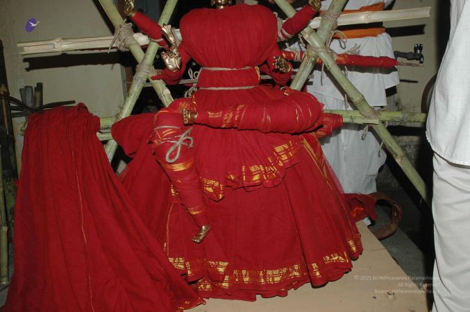 20070509 NUCourses Traditional Udal Kattumurthi 6633.jpg