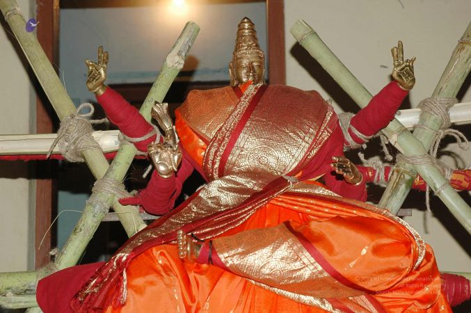 20070509 NUCourses Traditional Udal Kattumurthi 6651.jpg