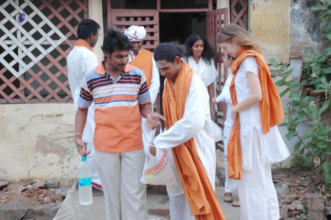 20070509 NUCourses Traditional Udal Kattumurthi 6664.jpg