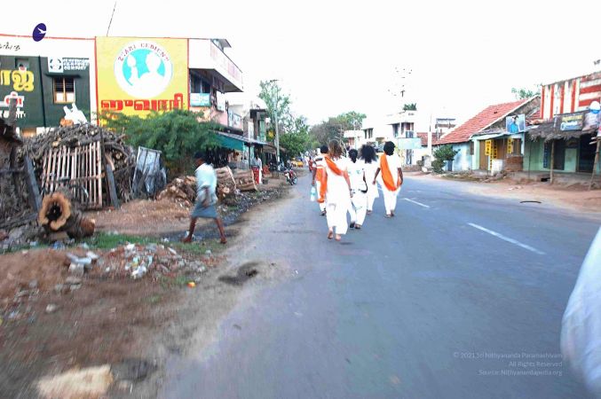 20070509 NUCourses Traditional Udal Kattumurthi 6669.jpg