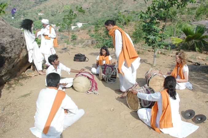 20070509 NUCourses Traditional Udal Kattumurthi 7453.jpg