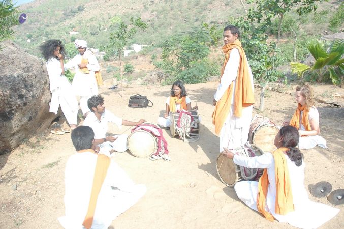 20070509 NUCourses Traditional Udal Kattumurthi 7454.jpg