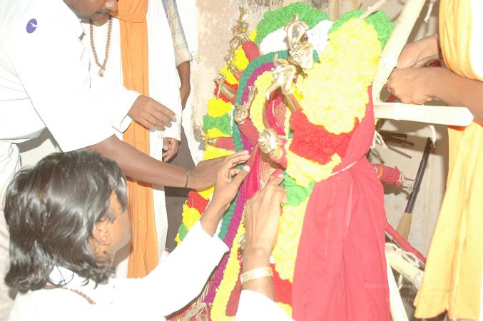 20070509 NUCourses Traditional Udal Kattumurthi 7485.jpg