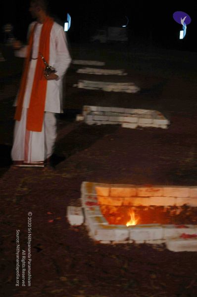 File:20071213 Photo 367 1HiRCKGMTFkSg0SlN0liyXHQILUkN1S-Z.jpg