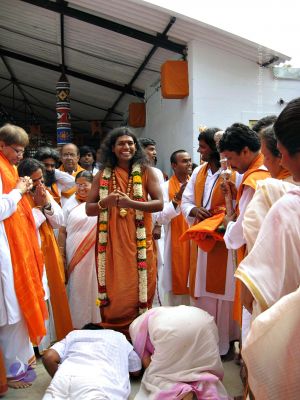 20071223 blessingashramites 1635 CMP WM.jpg