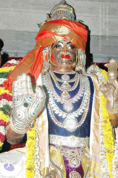 File:20071223 darshan 0139 CMP WM.jpg