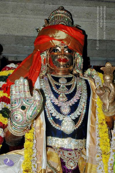 File:20071223 darshan 0140 CMP WM.jpg