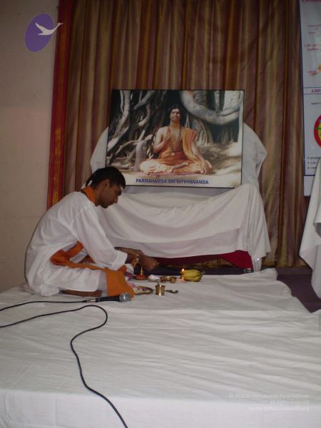 File:2007 Dhyanacharya Training Photo 8 15w290aHCE2pdyDzMgGm39H0h5RYSz-Qn.jpg
