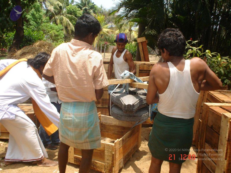 File:2007 SacredArtsUniversity Photo 108 1ZK3bLrBzFM2FYYDKyo4pGUbzz0yBRUft.jpg
