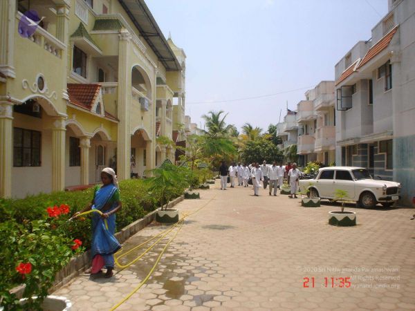 2007 SacredArtsUniversity Photo 126 1BzWYNLv5cze6igpkQZjsNpXQVRc5j2Gd.jpg