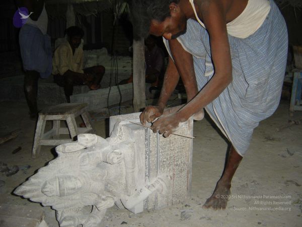 2007 SacredArtsUniversity Photo 24 1oEnoDUsEFUOkitEvgfyS8dQNgBOMeOfc.jpg