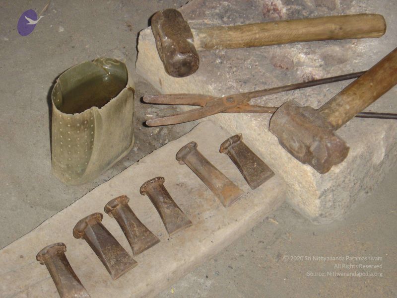 File:2007 SacredArtsUniversity Photo 42 1lSKUYToJfhD8w7XCfGS1l-F0AZuHjzPa.jpg