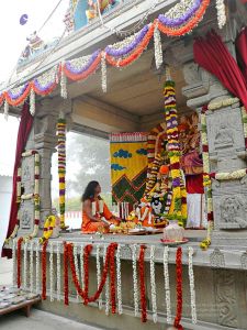 20080101 more-procession-temple 070586.jpg