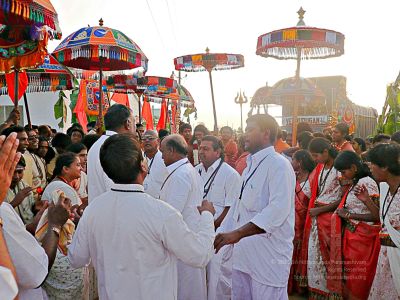 20080101 more procession 070193.jpg