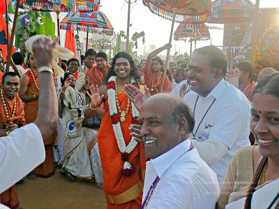 20080101 more procession 070203.jpg