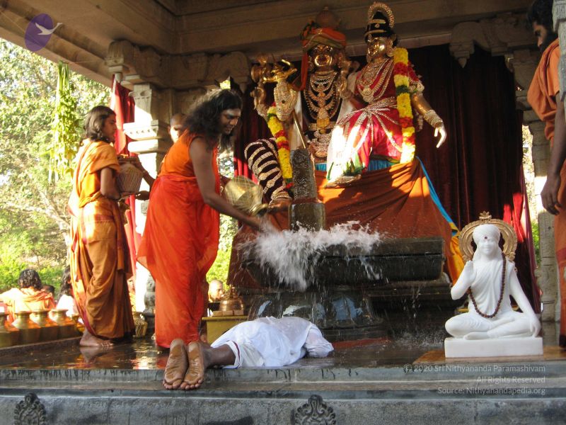 File:20080117 purnabhishekam 2039 CMP WM.jpg